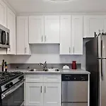 Snazzy 2 Bedroom Pad With Rooftop Pool And Hollywood Sign View